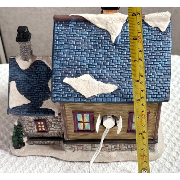 Decorative Outfit Country Hunting Lodge 3D Lighted Log Cabin Christmas Train Set - Picture 7 of 13